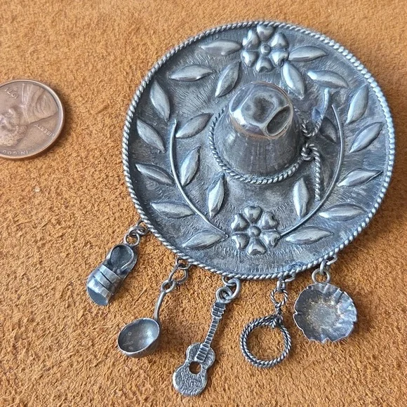 Vintage Mexico 925 Sterling Western Hat Sombrero Brooch Charms Guitar! 13 Grams - Picture 1 of 7